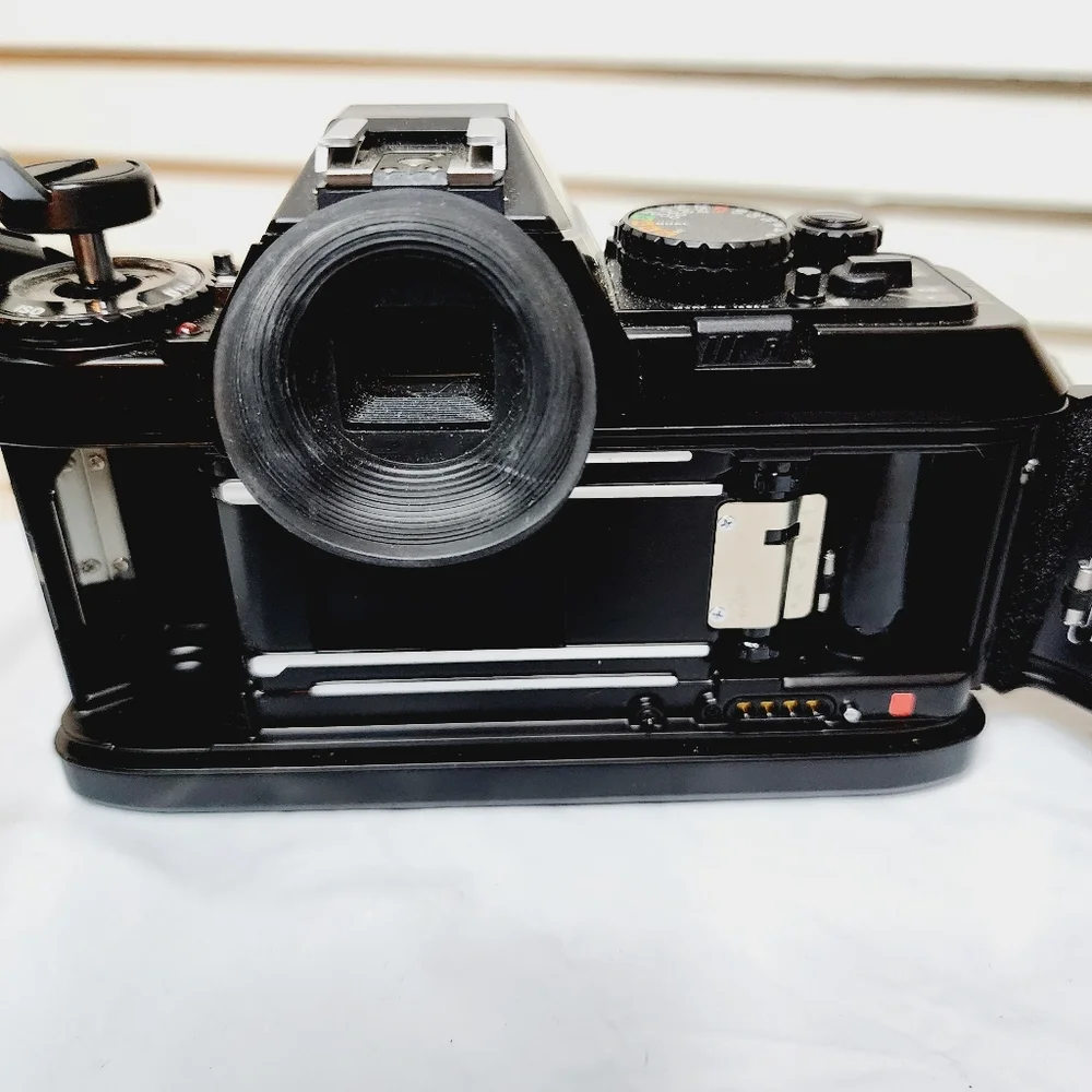 Vintage Like New Nikon N2020 AF Camera With AF Nikkor 50mm f/1.8